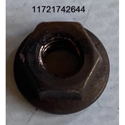 Гайка М5*1,25 BMW M52 M54 N74 медная б/у Гайка М5*1,25 BMW M52 M54 N74 медная б/у