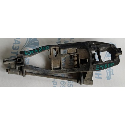 Ручка двери наружная BMW E46 ПП 09.00- /механизм/ б/у