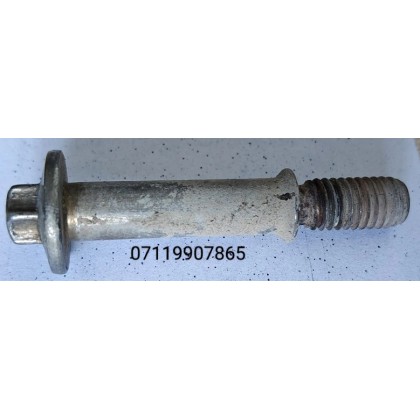 Болт М8*18*1,25 кронштейн глушителя BMW E60 E65 б/у