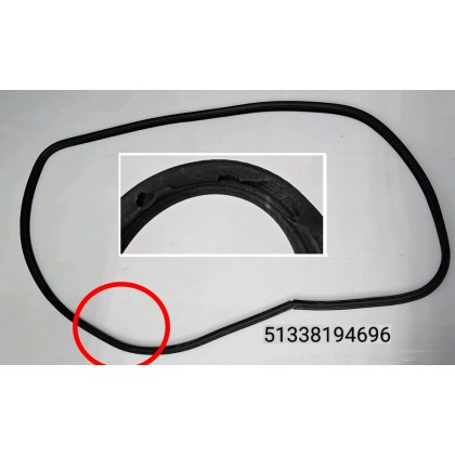 Уплотнитель двери BMW E46 ПП /дефект/ б/у