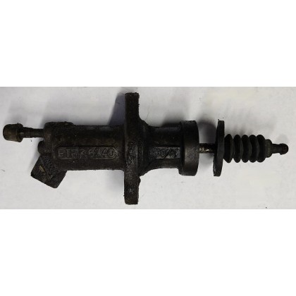 Цилиндр сцепления рабочий BMW E46 E83 б/у Цилиндр сцепления рабочий BMW E46 E83 б/у