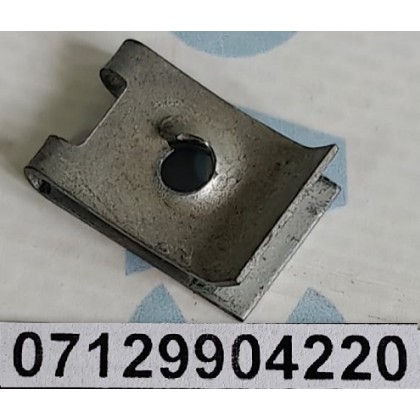 Клипса металлическая BMW б/у